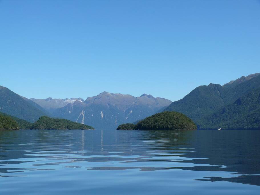 Fergus Hideaway Villa Te Anau Dış mekan fotoğraf